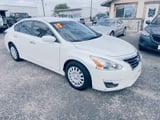 2015 Nissan Altima - Preview 3