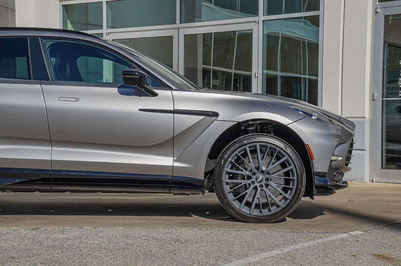 2026 Aston Martin DBX - Image 3