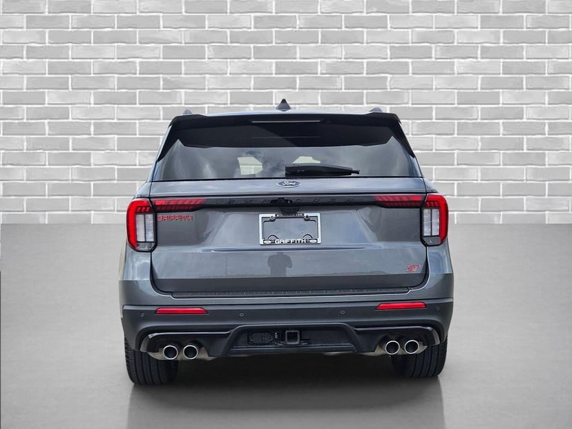 2026 Ford Explorer - Image 3