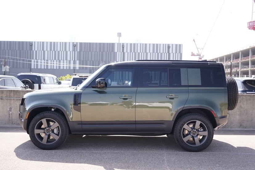 2026 Land Rover Defender - Image 2