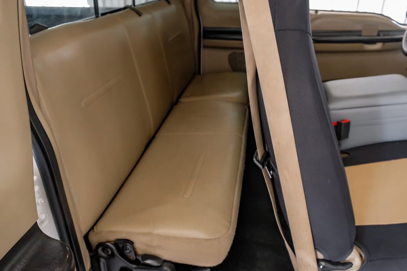 2005 Ford F-250 - Image 2