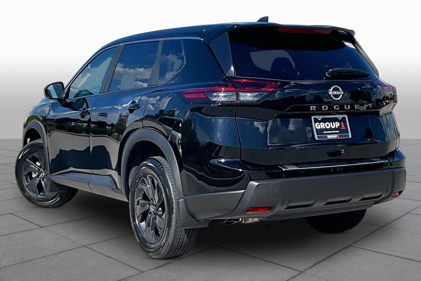 2027 Nissan Rogue - Image 1