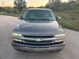 2002 Chevrolet Suburban - Preview 2