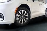 2024 Chrysler Pacifica - Preview 3