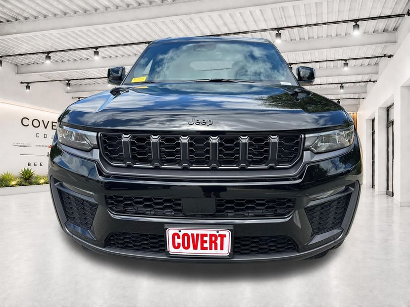 2026 Jeep Grand Cherokee L - Image 2