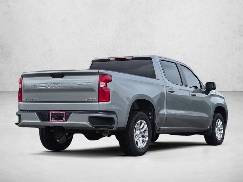 2026 Chevrolet Silverado - Image 3