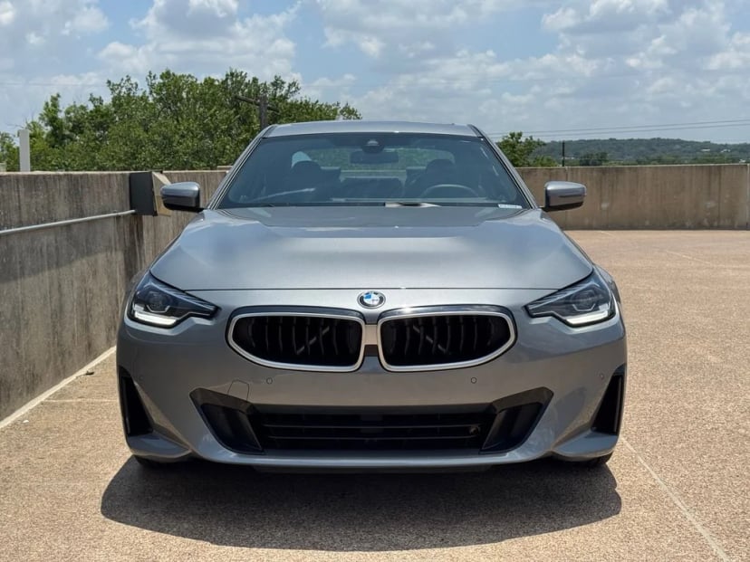 2025 BMW 230i - Image 3