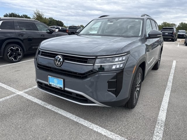 2027 Volkswagen Atlas - Image 1