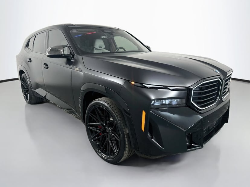 2024 BMW XM - Image 1