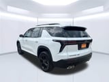 2027 Chevrolet Traverse - Preview 3