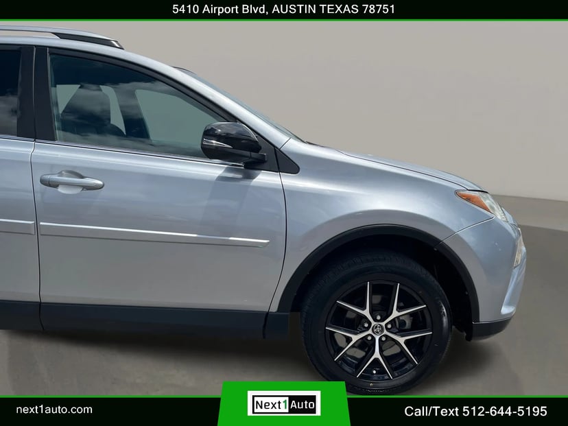2018 Toyota RAV4 - Image 2