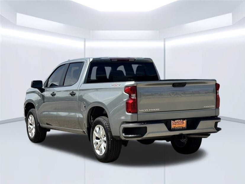 2026 Chevrolet Silverado 1500 - Image 1