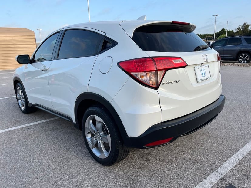 2016 Honda HR-V - Image 2