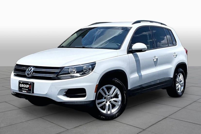 2017 Volkswagen Tiguan - Image 2