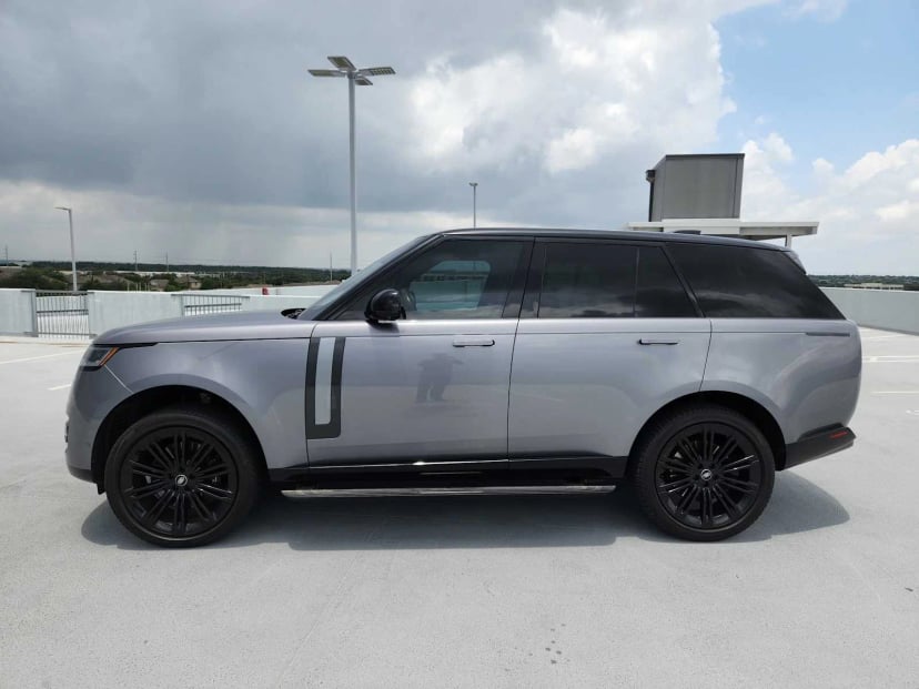 2023 Land Rover Range Rover - Image 2