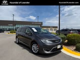 2018 Chrysler Pacifica - Preview 2