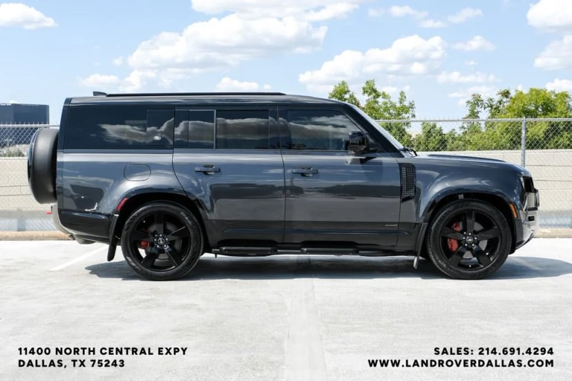 2026 Land Rover Defender - Image 2