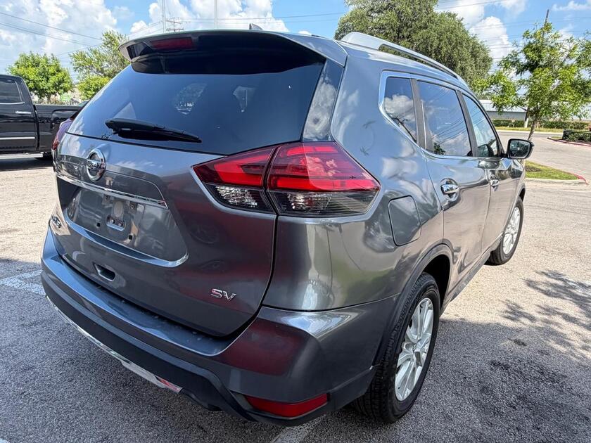 2017 Nissan Rogue - Image 3
