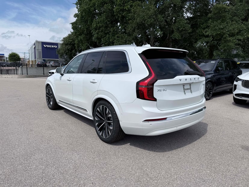 2026 Volvo XC90 - Image 3