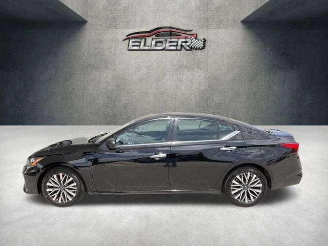 2025 Nissan Altima - Image 3