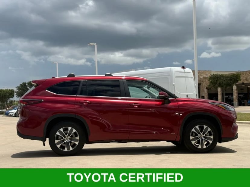 2026 Toyota Highlander - Image 3