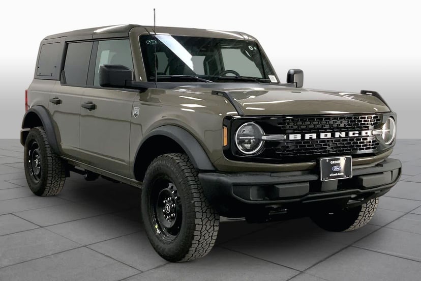 2026 Ford Bronco - Image 1