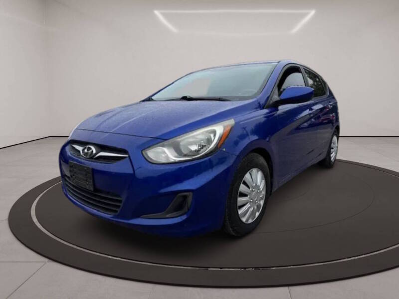 2013 Hyundai Accent - Image 1