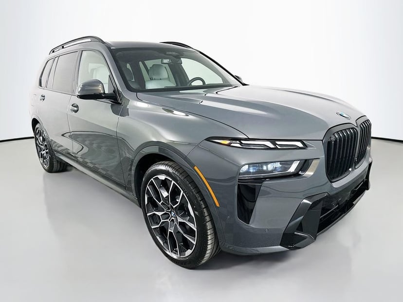 2027 BMW X7 - Image 1