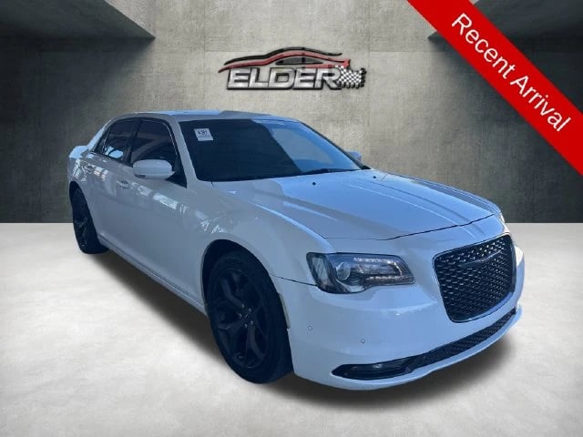 2022 Chrysler 300 - Image 1