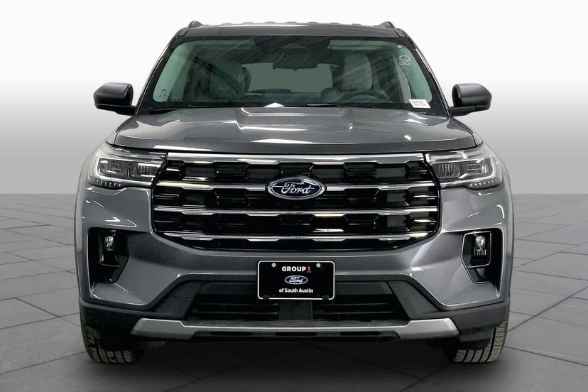 2026 Ford Explorer - Image 2