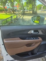 2017 Chrysler Pacifica - Preview 14