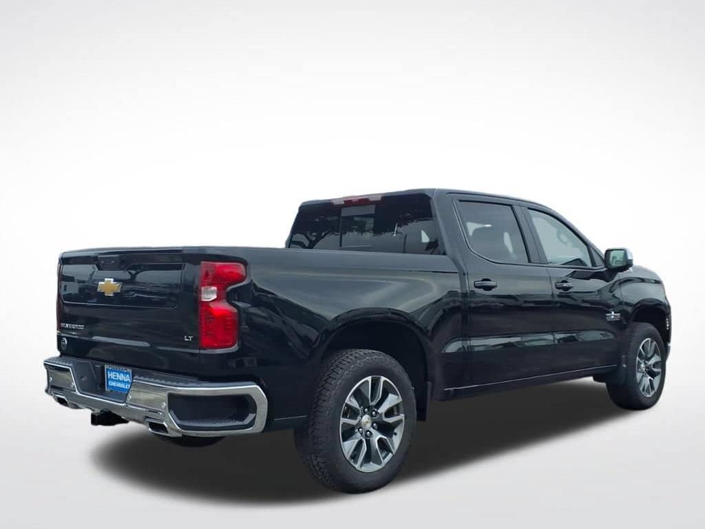 2026 Chevrolet Silverado 1500 - Image 2