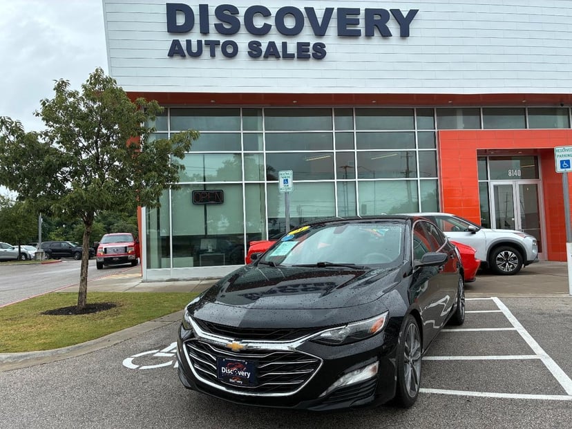 2021 Chevrolet Malibu - Image 1