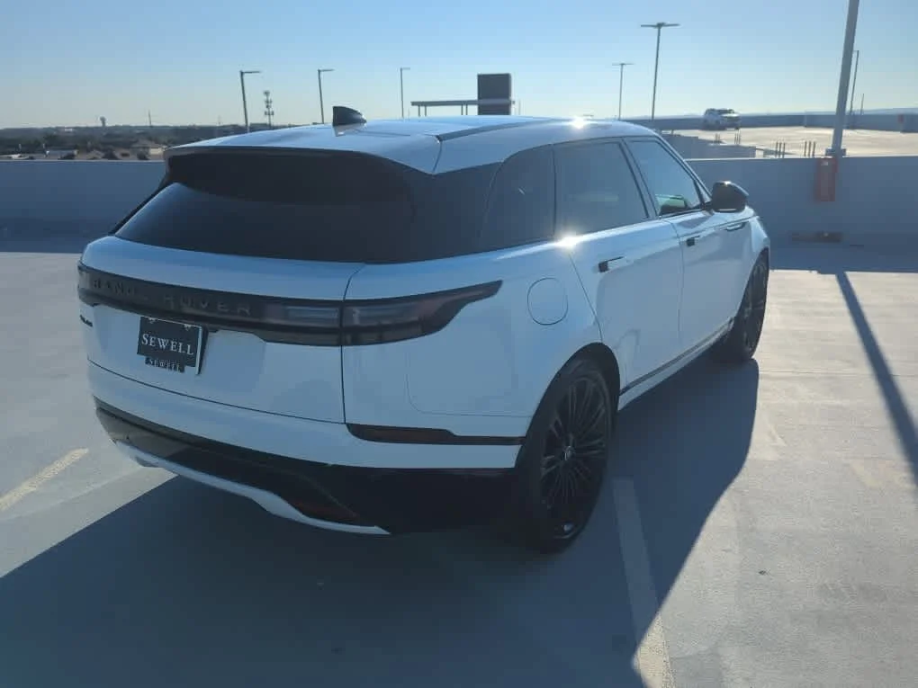 2026 Land Rover Range Rover Velar - Image 3