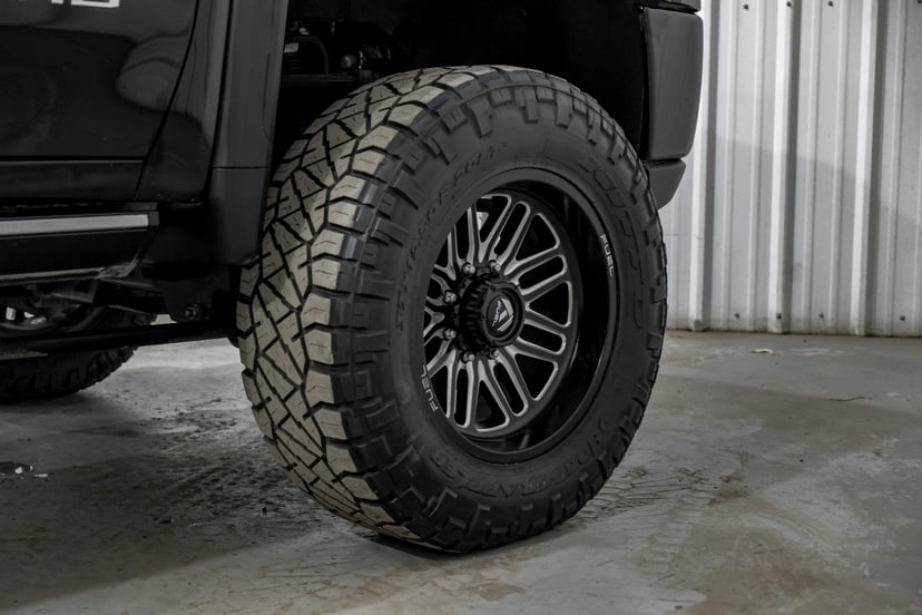 2022 GMC Sierra 2500HD - Image 3