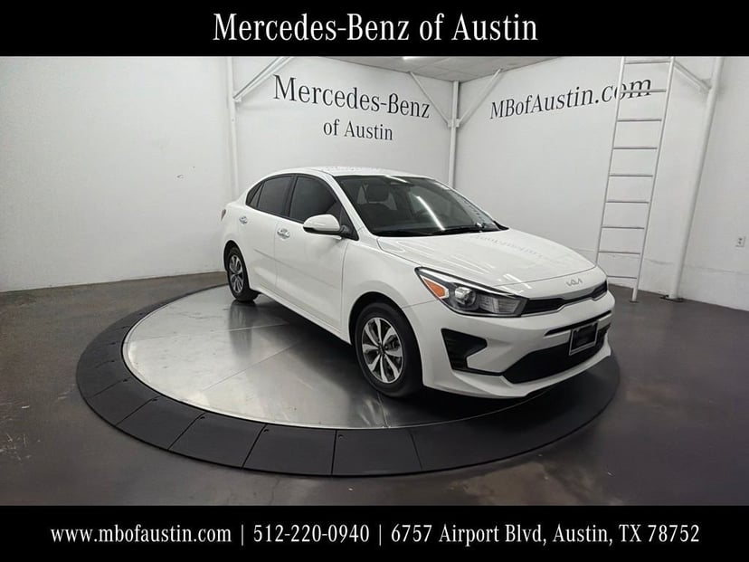 2023 Kia Rio - Image 1