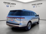2023 Lincoln Navigator L - Preview 5