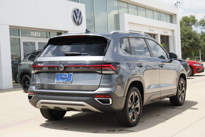 2026 Volkswagen Taos - Image 3