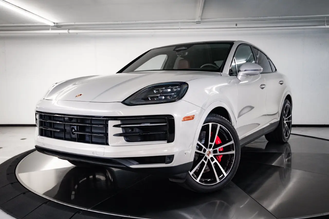 2026 Porsche Cayenne - Image 1