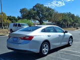 2017 Chevrolet Malibu - Preview 3