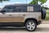 2025 Land Rover Defender - Preview 16