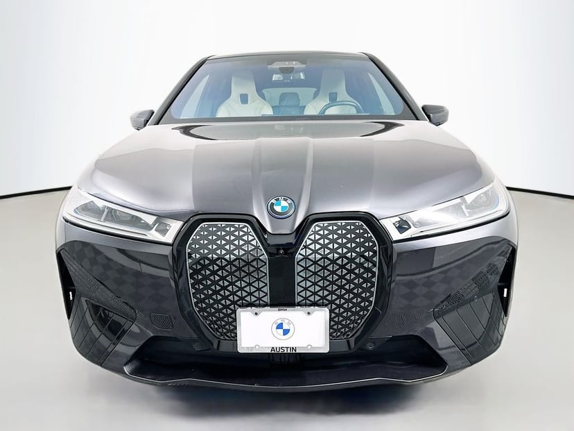 2024 BMW iX - Image 3