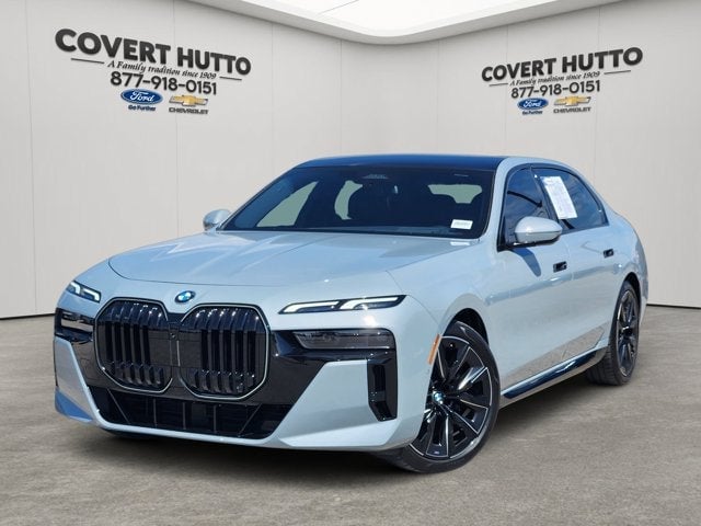 2025 BMW 7 Series - Image 1