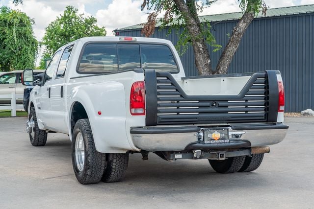 2005 Ford F-350 - Image 2