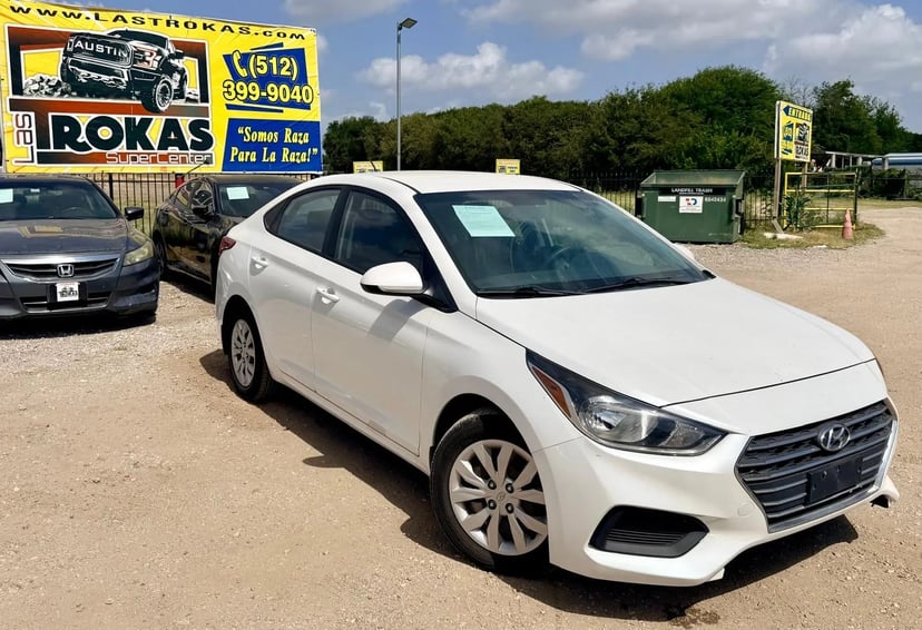2020 Hyundai accent - Image 1