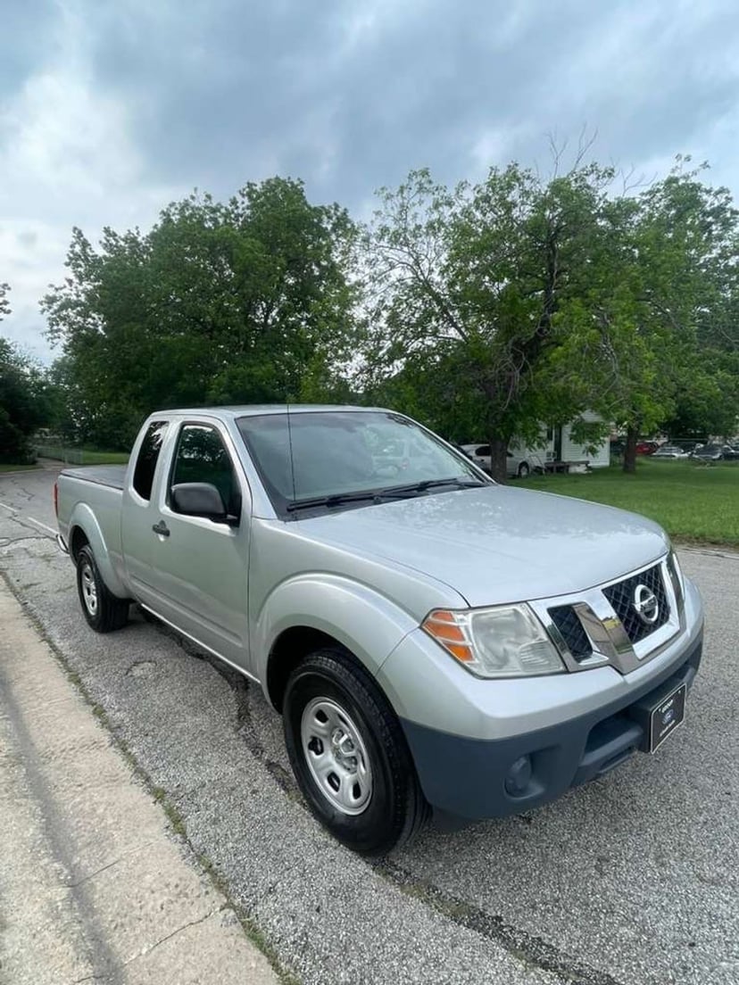 2013 Nissan Frontier - Image 1