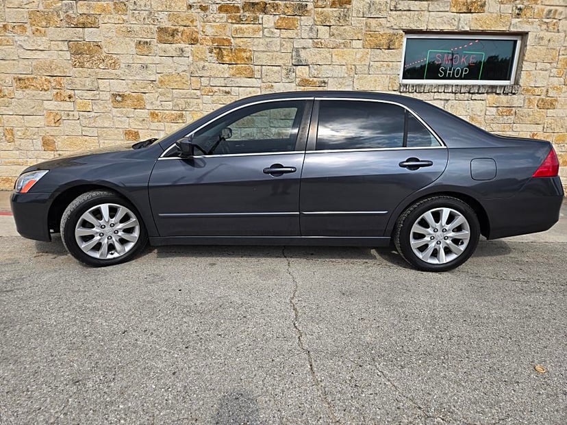 2010 Honda Accord - Image 2