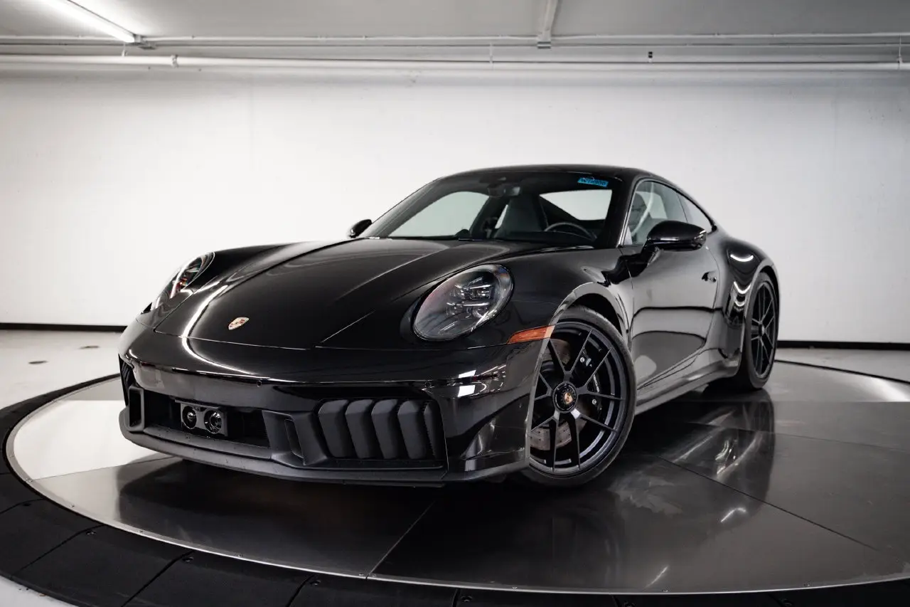 2026 Porsche 911 - Image 1