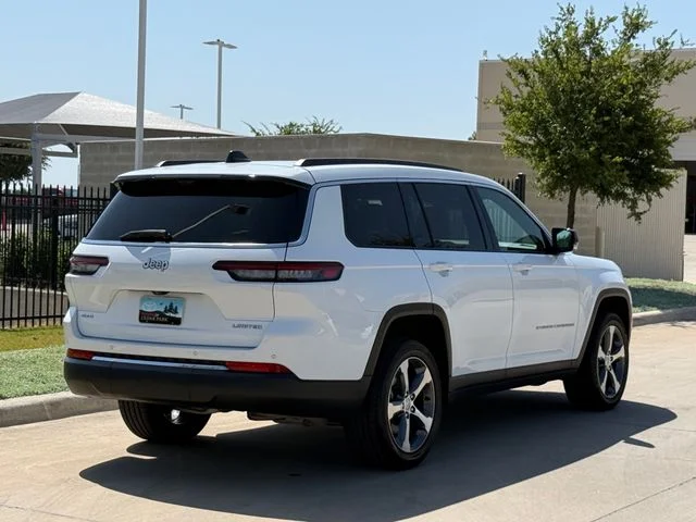 2024 Jeep Grand Cherokee L - Image 3