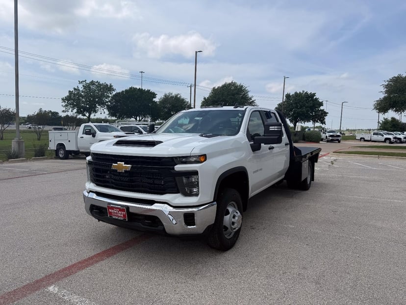 2026 Chevrolet Silverado 3500 HD - Image 2